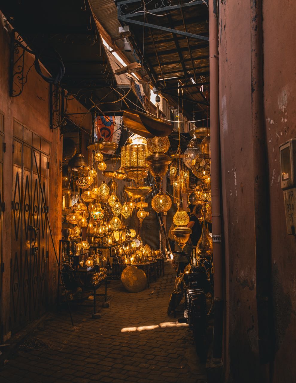 morocco-street-market-travel-lights.jpeg