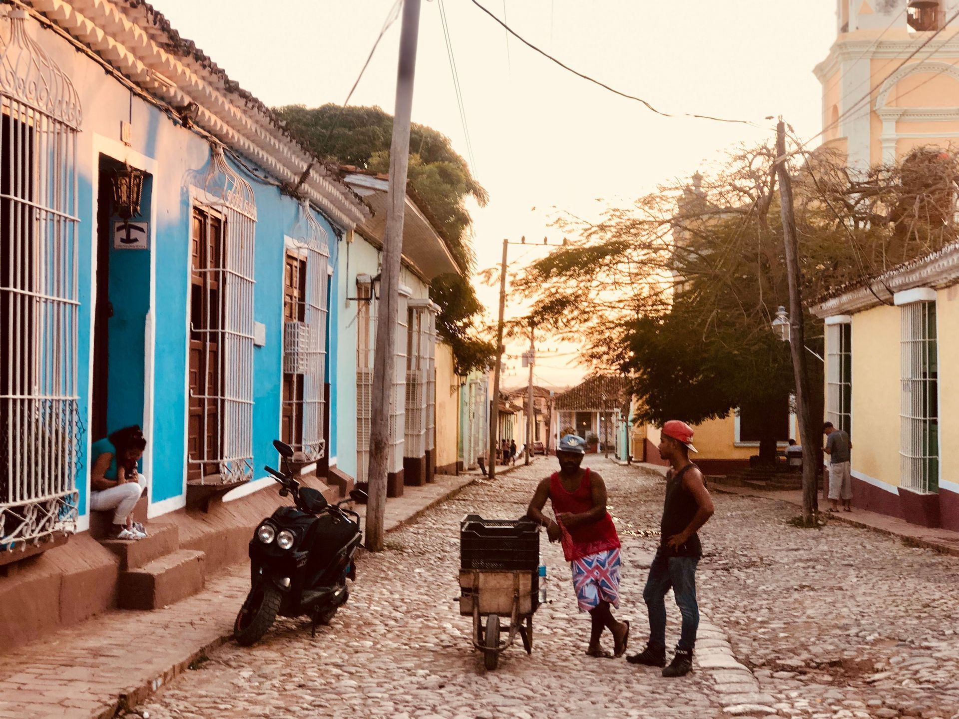 Cuba-havana-center-colours.jpg