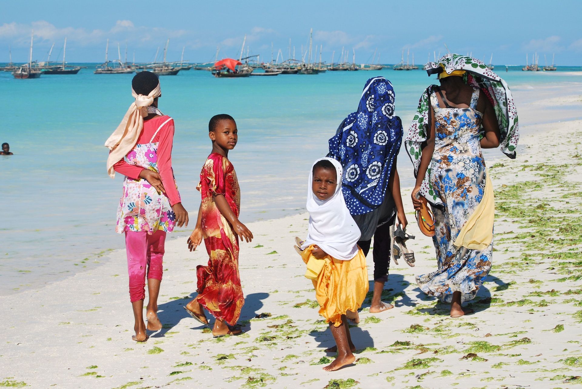 Locals-zanzibar-sea-family