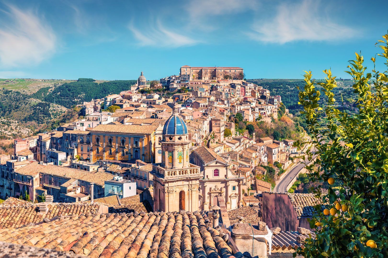 tour-sicily-summer-italy-ragusa-city.jpg