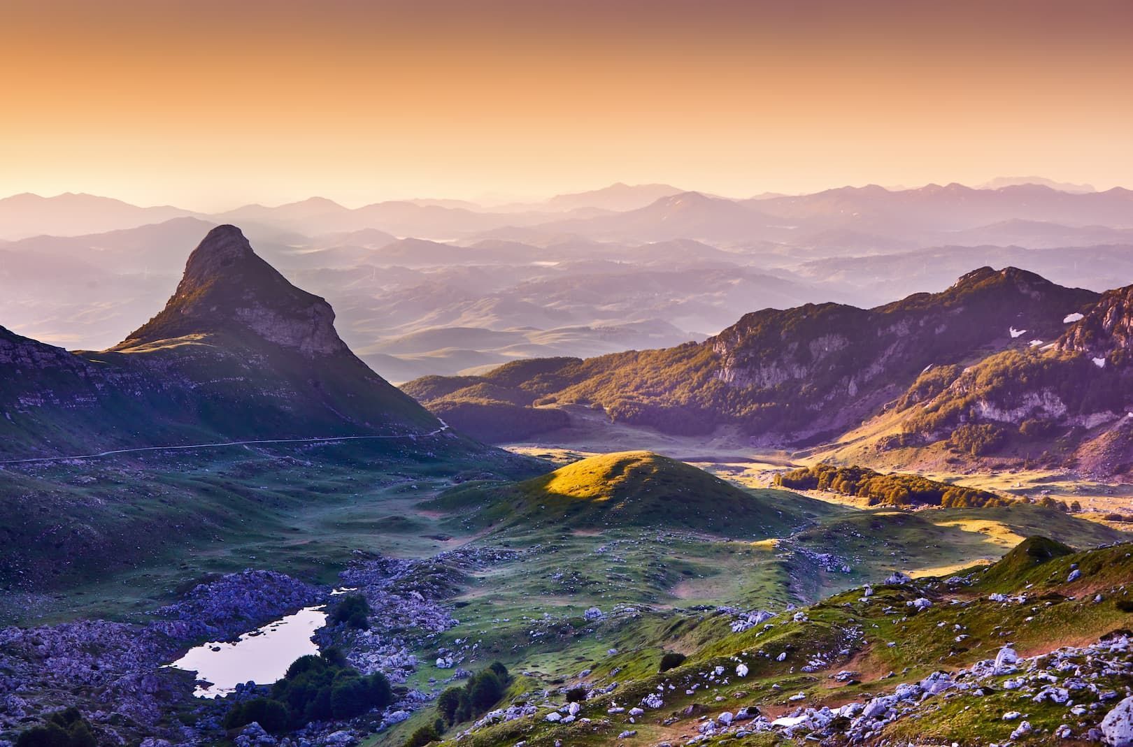 montenegro-travel-trip-landscape-nature.jpg