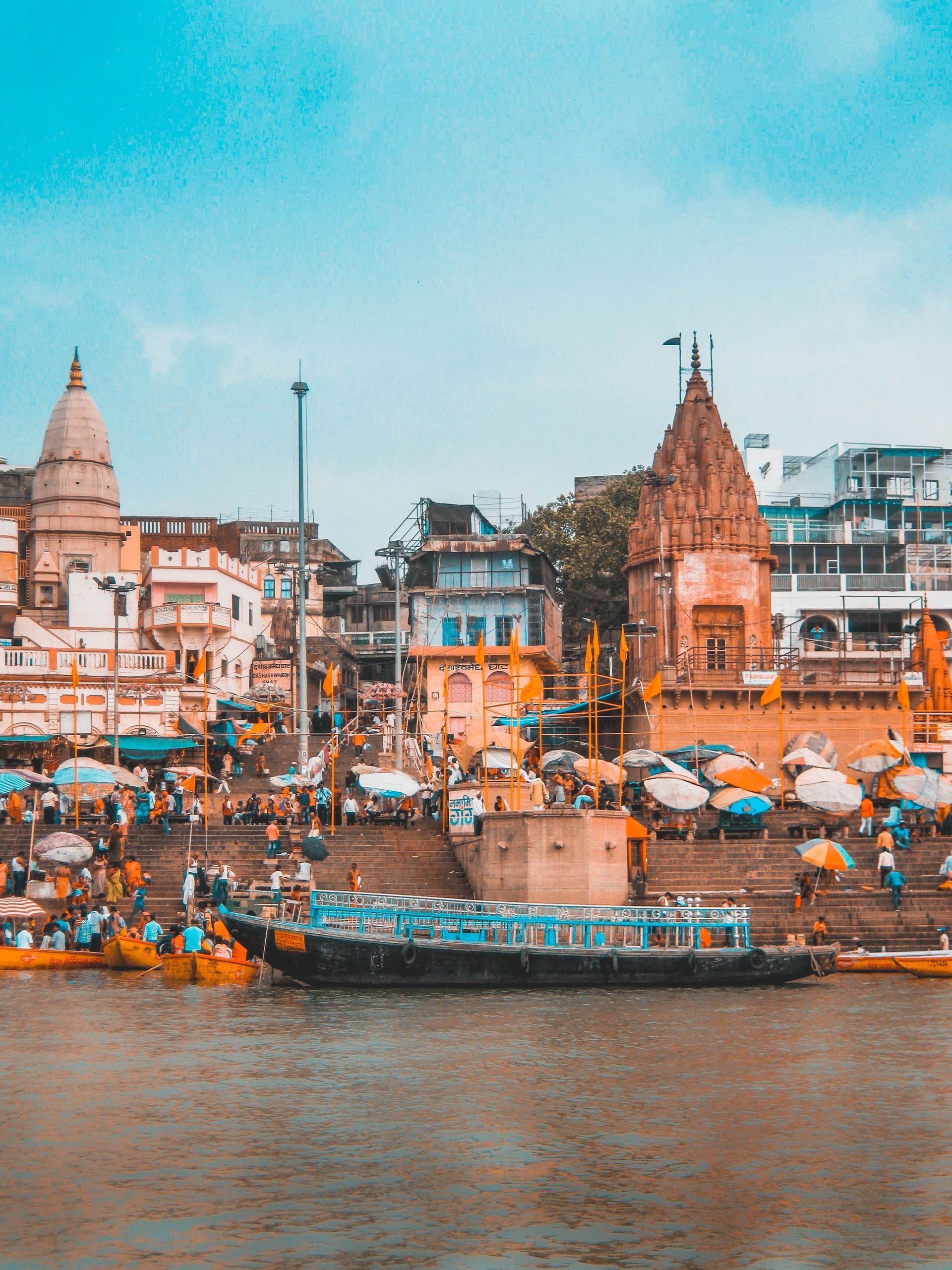 India-varanasi-city-lake-traffic-city.jpg