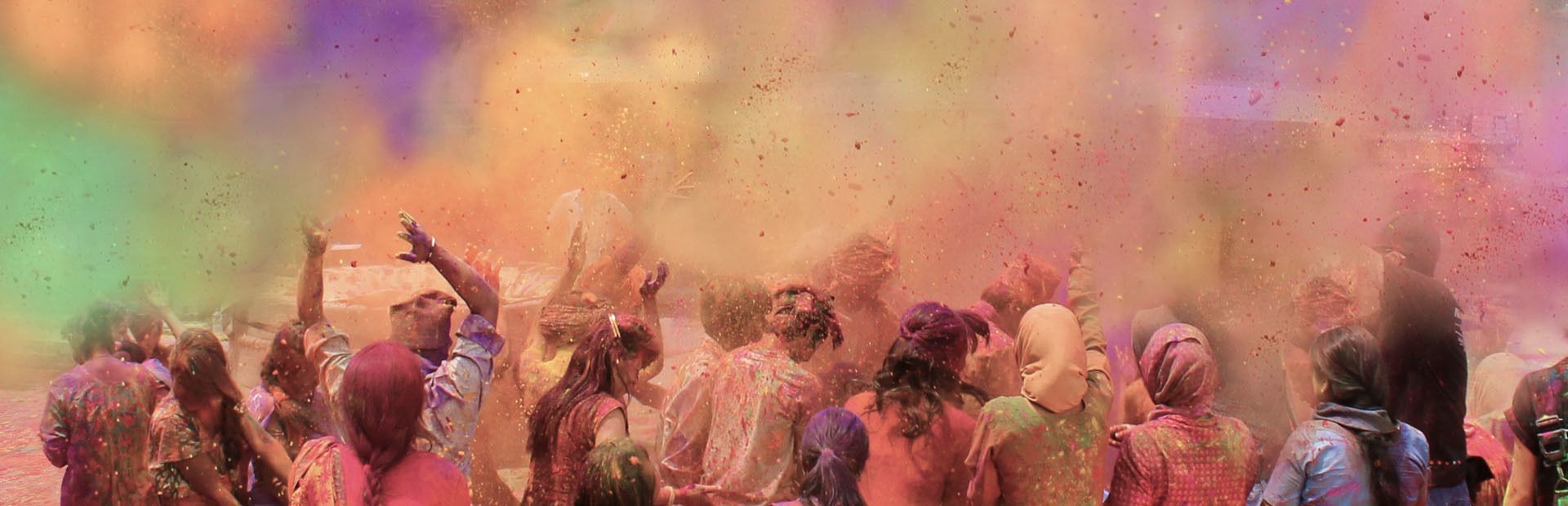 India: i colori dell'Holi Festival