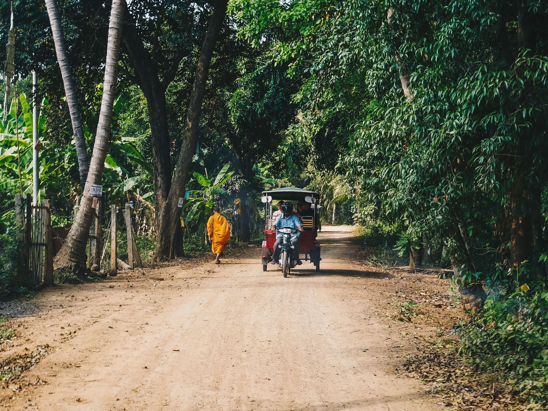Easia-Travel-Cycling-Cambodia-min.jpg