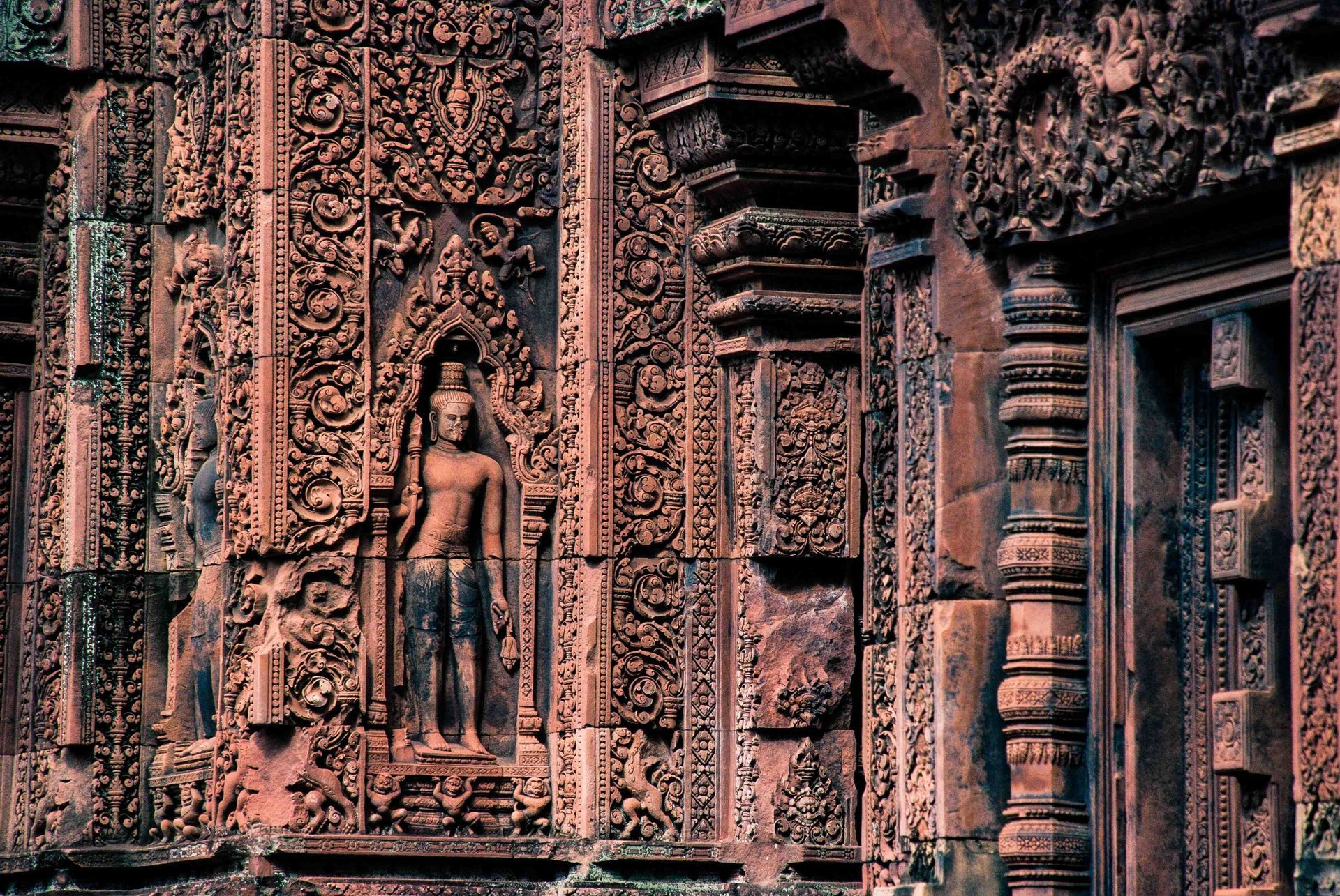 DAY-2-Banteay-Srei.jpg