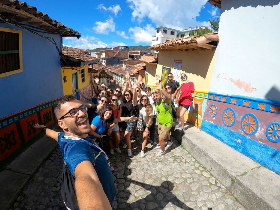Colombia 360°: Backpacking Edition