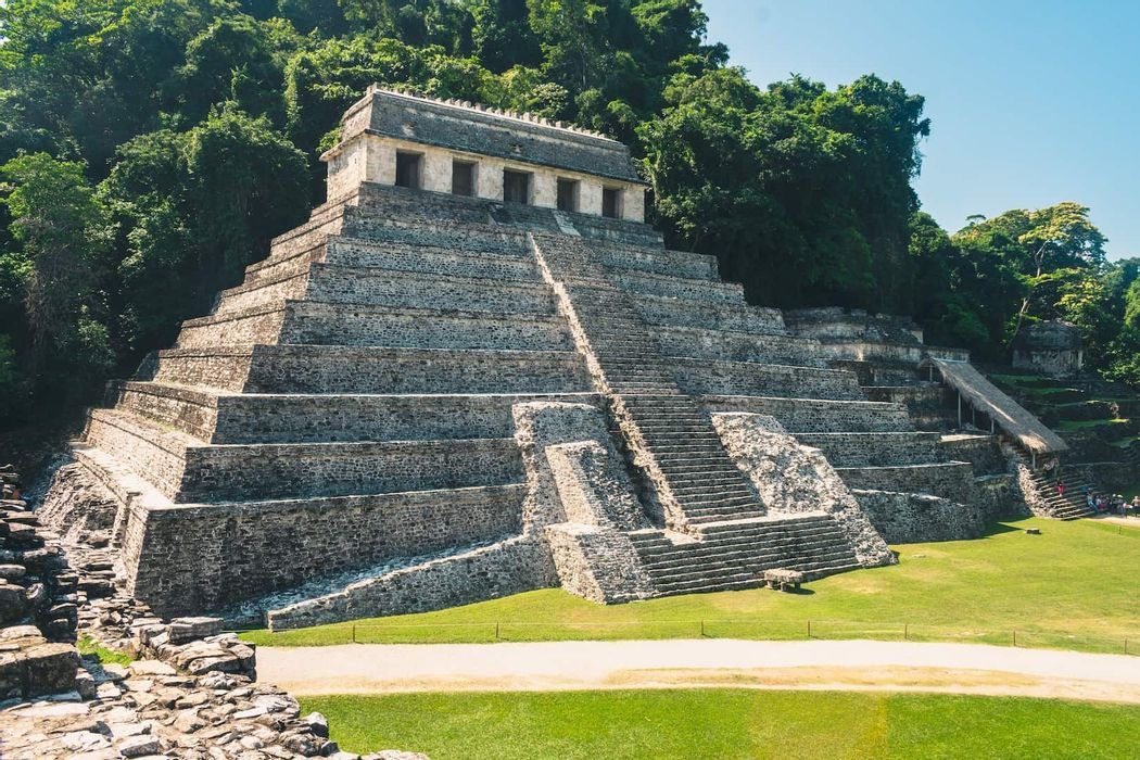 Mexico 360°: Mexico City, Cancun, and the Wonders of Oaxaca
