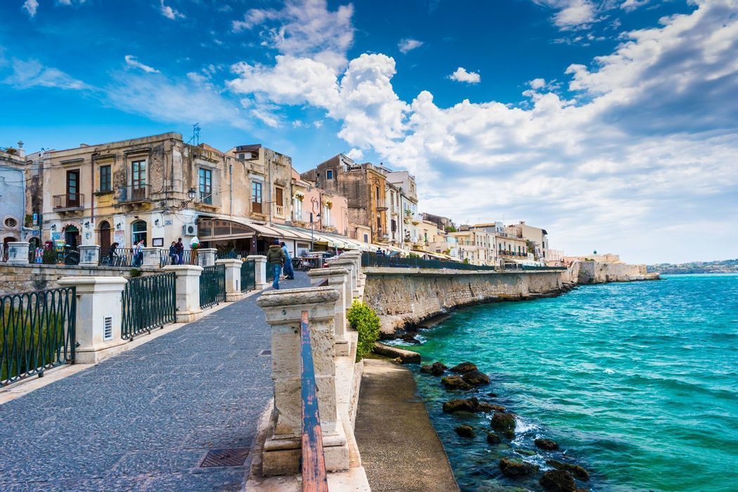 Sicilia Express: dai crateri dell’Etna alle vie di Ortigia
