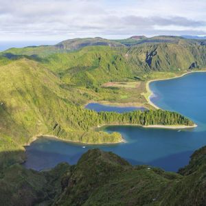 Photo panoramique du lac de Fogo à São Miguel - WeRoad