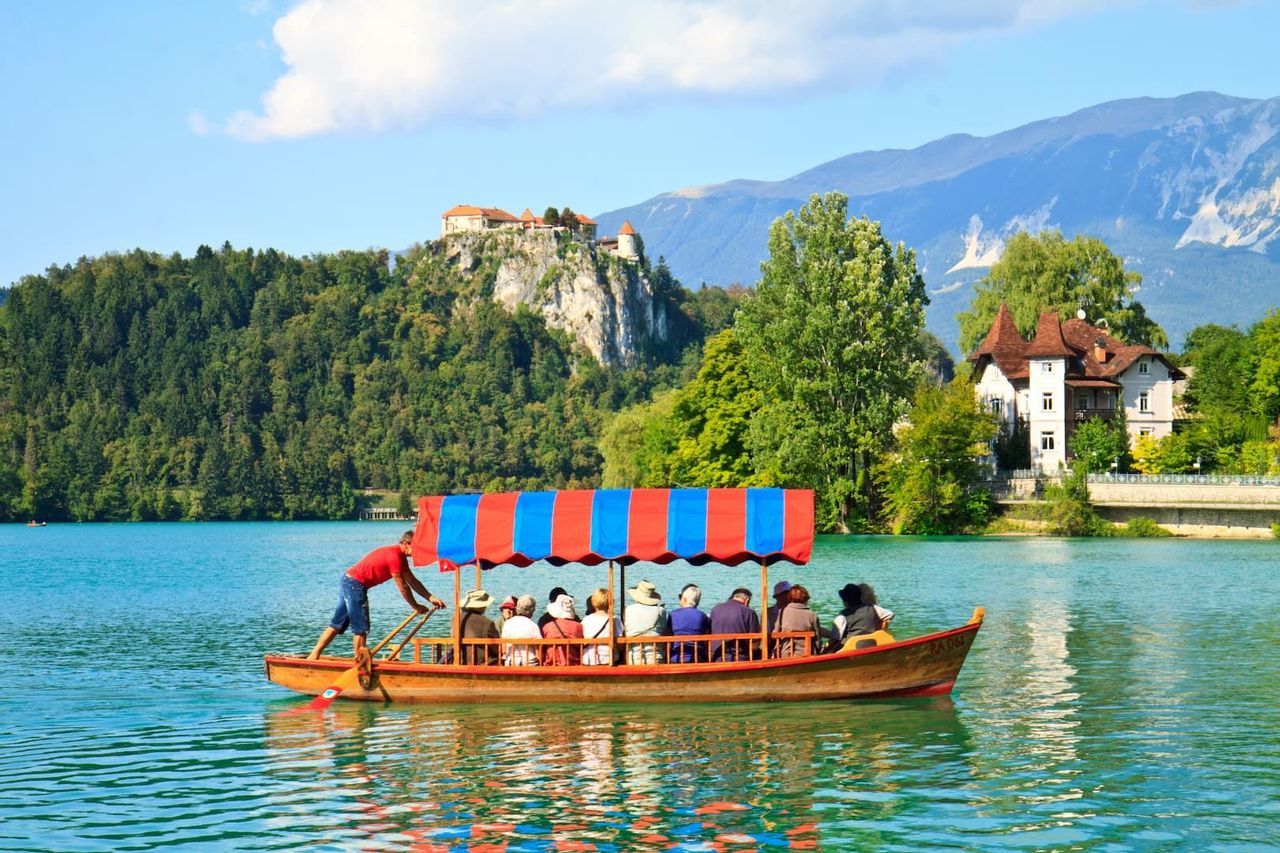 Slovenia-lake-boat-nature
