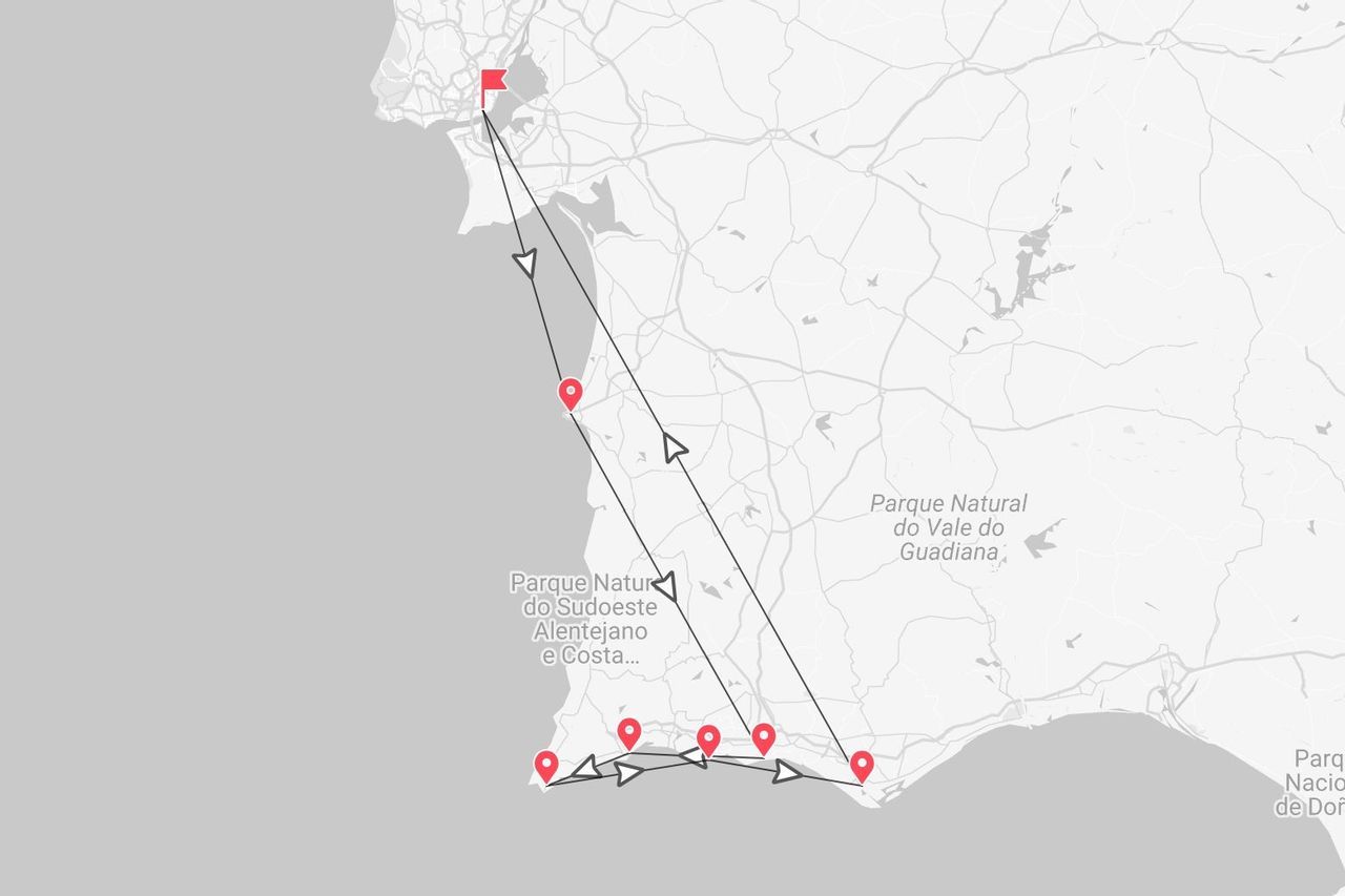 Un mapa que muestra un itinerario de viaje a lo largo de la costa de Portugal, destacando el Parque Natural do Sudoeste Alentejano e Costa.