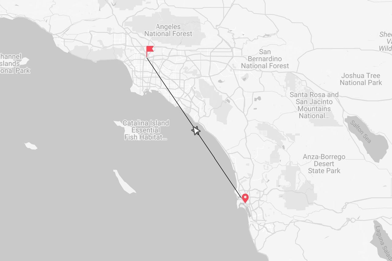 Mappa della California del Sud con un percorso da Los Angeles verso sud lungo la costa.