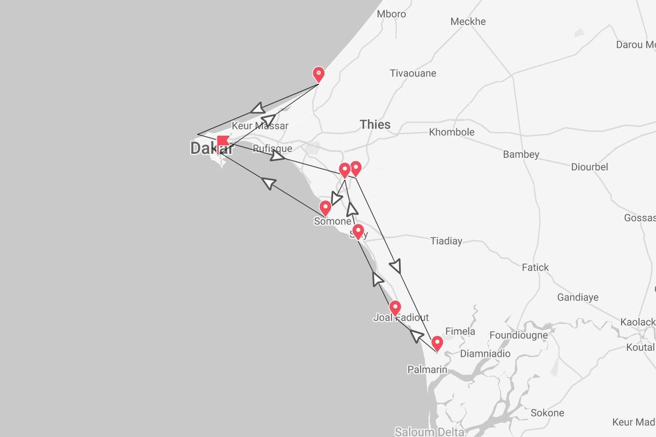 Una mappa di un itinerario di viaggio in Senegal, con tappe che partono da Dakar e si spostano a sud lungo la costa fino a Somone e Joal-Fadiout.