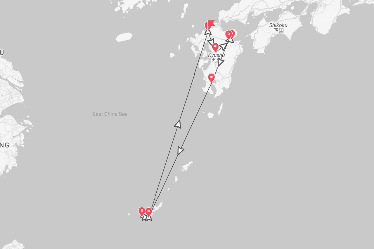Mappa del Giappone con itinerario di viaggio che mostra tappe sull'isola di Kyushu e isole meridionali.