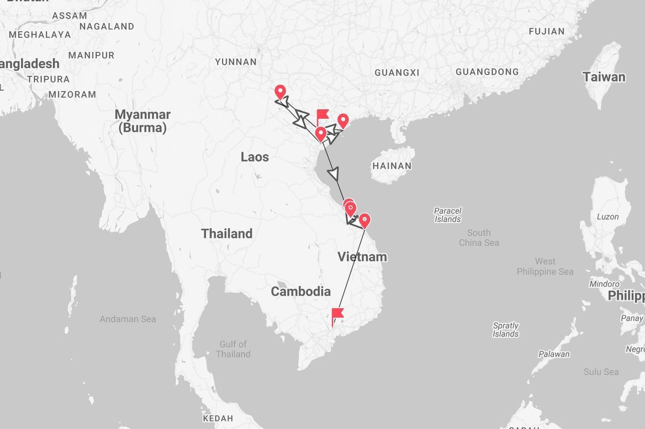 Una mappa del Sud-est asiatico che mostra un itinerario di viaggio che percorre l'intera lunghezza del Vietnam da nord a sud.