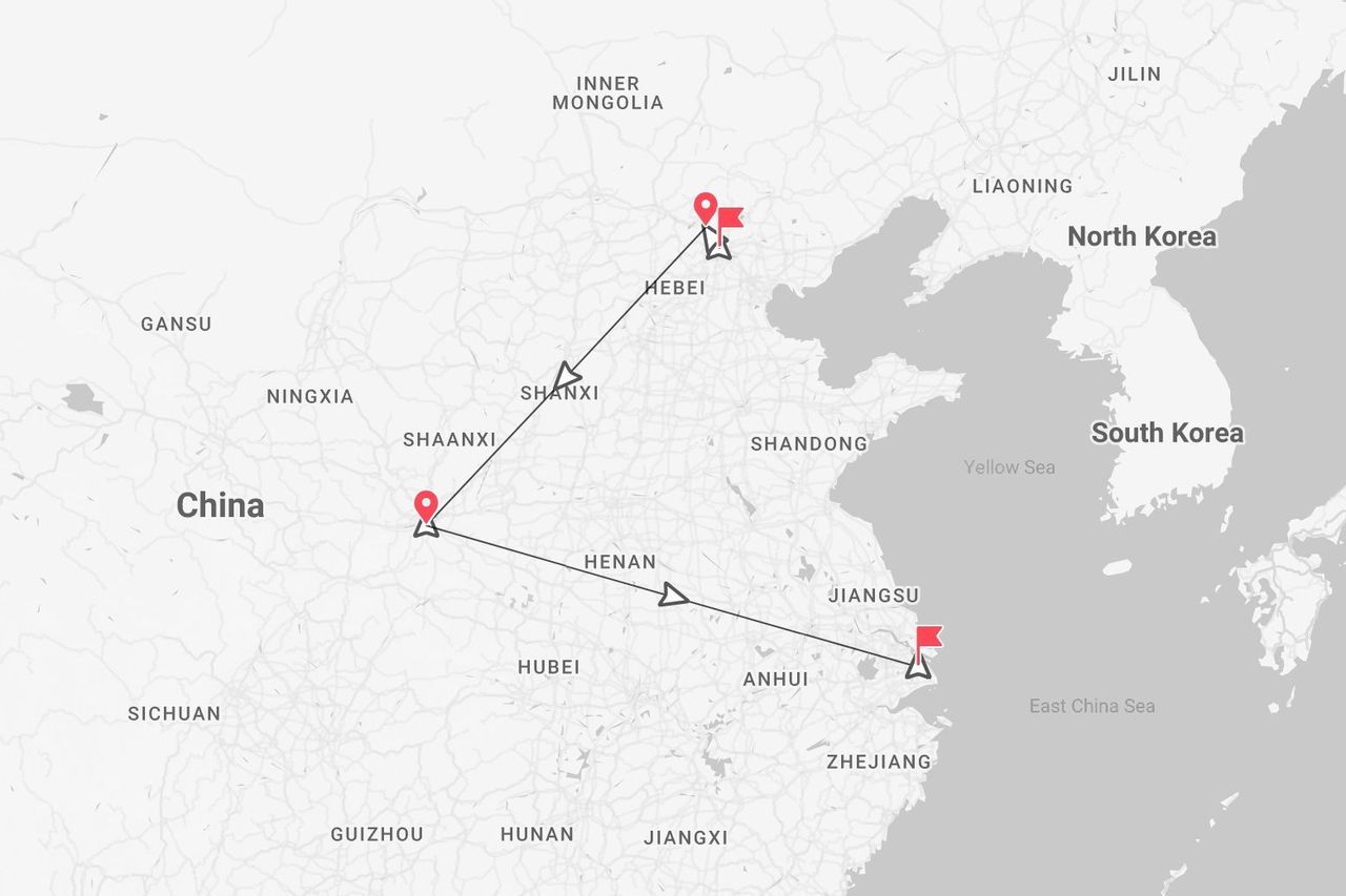 Una mappa che mostra un itinerario di viaggio in Cina che collega le province di Hebei, Shaanxi e Jiangsu.