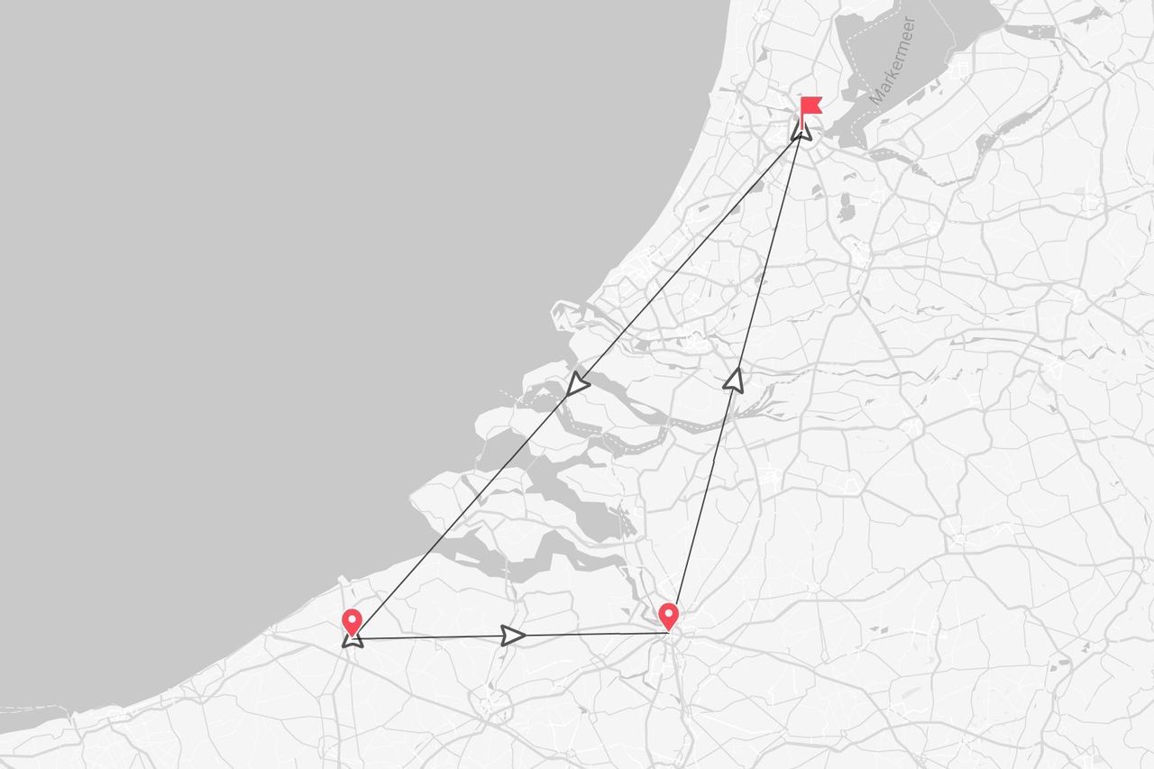 Mappa stilizzata in scala di grigi dei Paesi Bassi con itinerario di viaggio triangolare, che collega tre località con puntine rosse vicino al Markermeer.