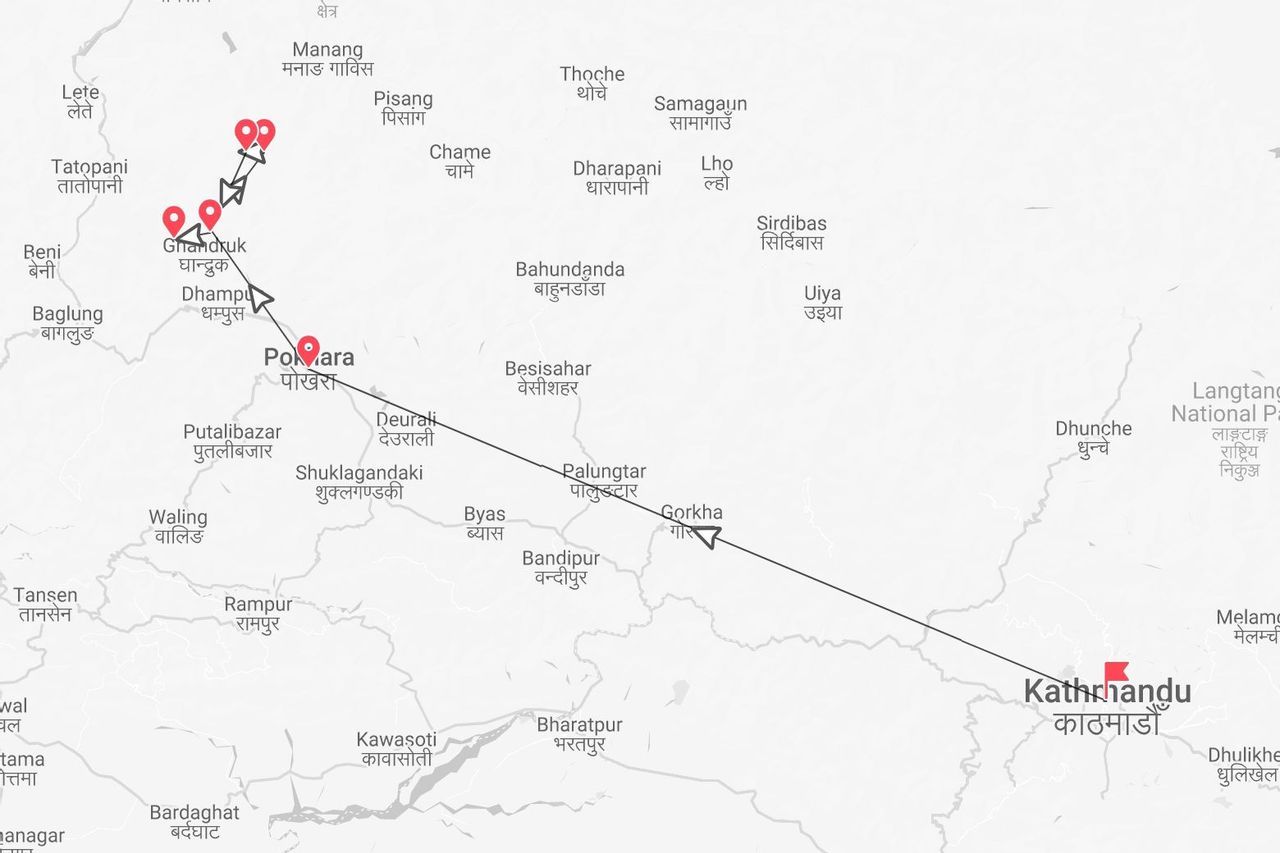 Una mappa del Nepal che mostra un itinerario di viaggio da Kathmandu a Pokhara, proseguendo verso diversi punti nella regione di Ghandruk.