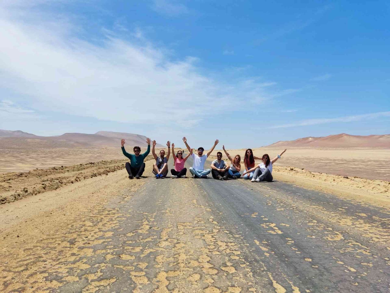 Peru-group-street-landscape