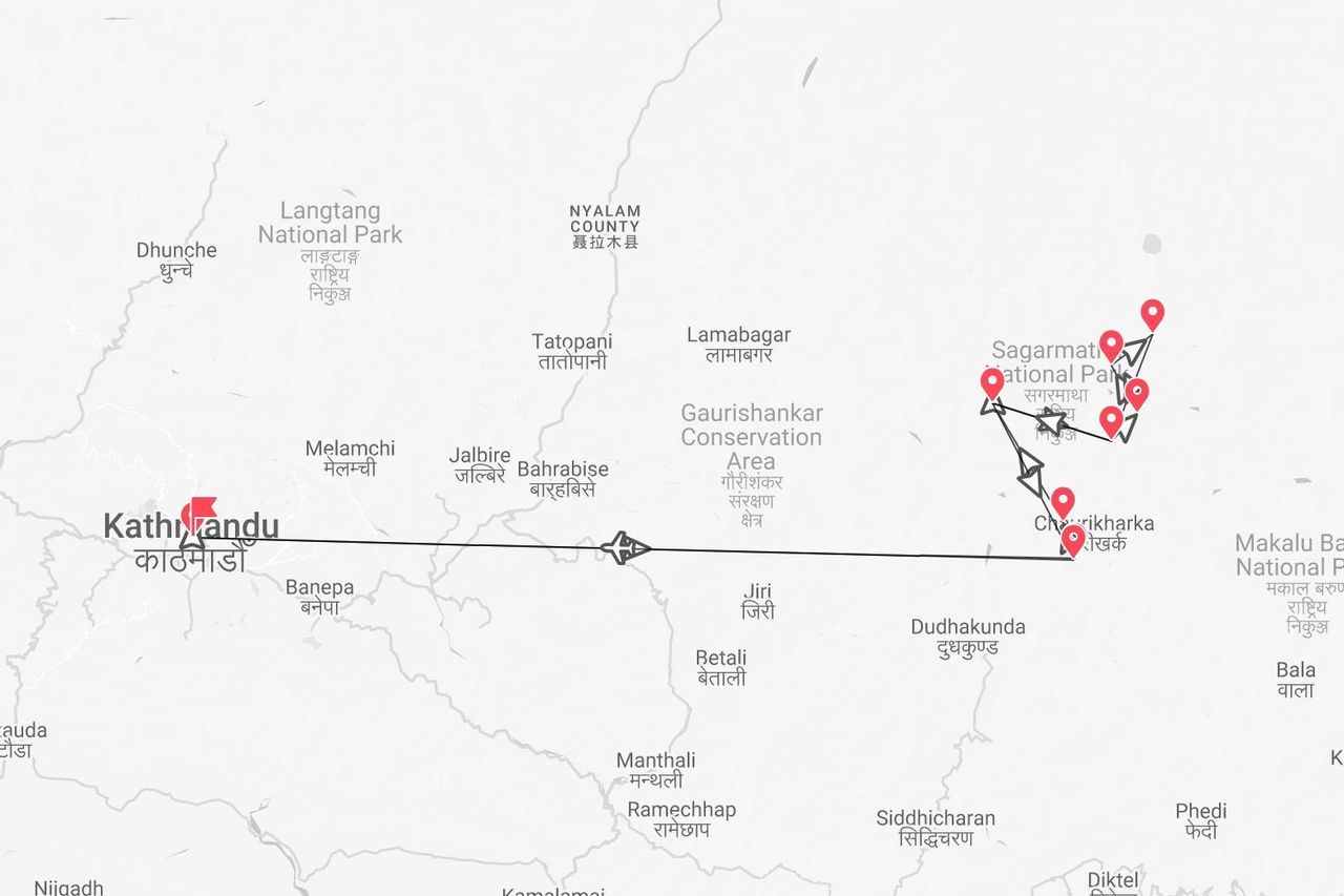 Mappa di un itinerario di viaggio in Nepal, con un volo da Kathmandu e un percorso di trekking attraverso il Parco Nazionale di Sagarmatha.