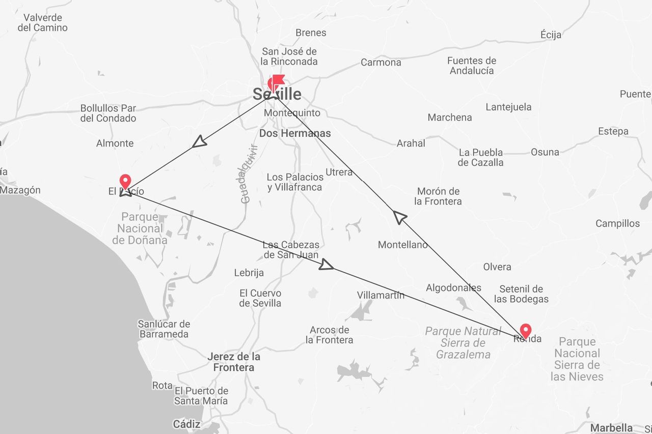 Una mappa di un itinerario di viaggio in Andalusia, Spagna, che mostra un percorso triangolare che collega Siviglia, El Rocío e Ronda.
