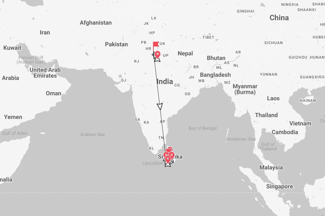 Un mapa que muestra un itinerario de viaje del norte de India a Sri Lanka, indicando la ruta de vuelo y múltiples paradas.