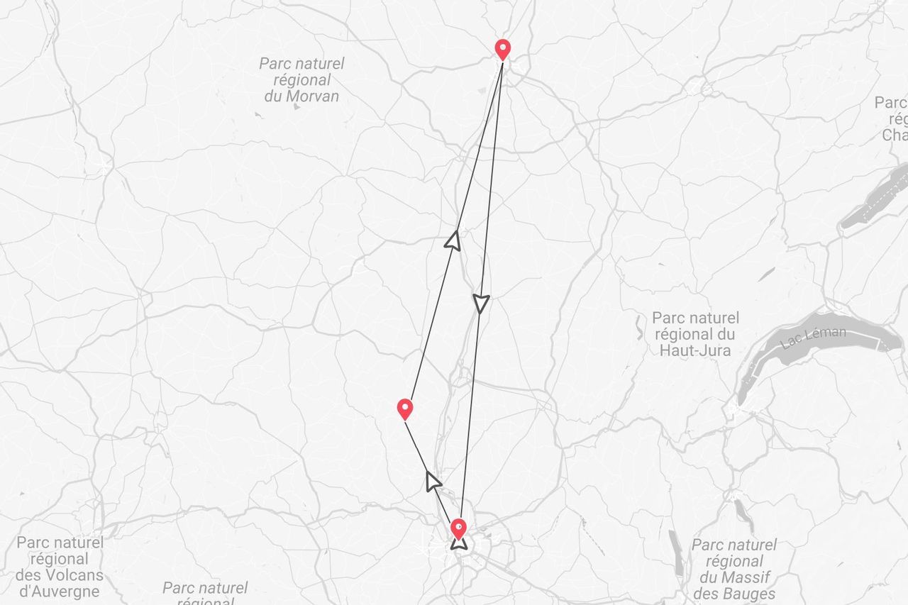 Une carte montrant un itinéraire de voyage dans une région de France, passant par les parcs régionaux du Morvan et du Haut-Jura.