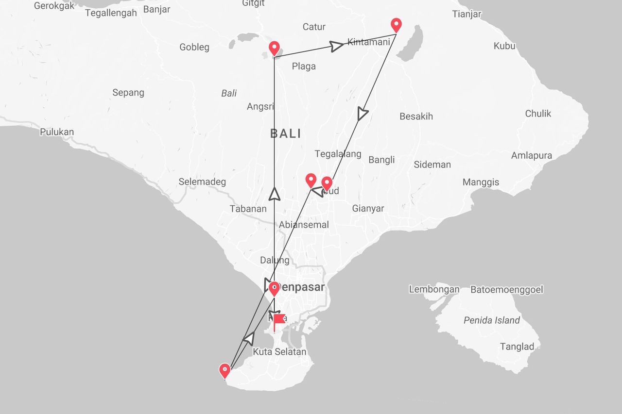 Eine Karte von Bali mit einer Reiseroute durch Denpasar, Ubud und Kintamani.