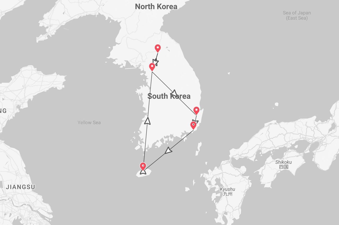Una mappa della Corea del Sud che mostra un itinerario di viaggio con più tappe segnate da puntine rosse e collegate da una linea nera.