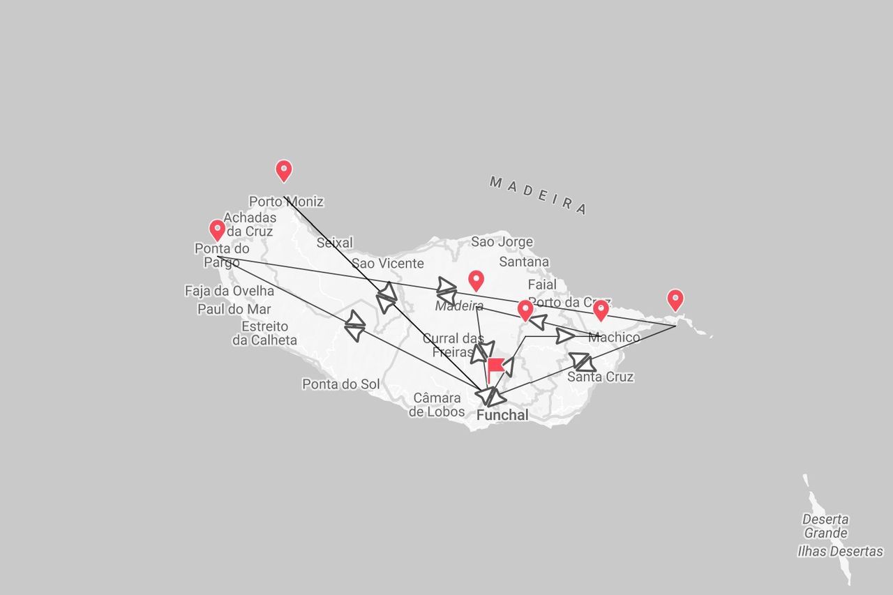 Une carte stylisée de Madère montrant un itinéraire de voyage avec des arrêts à des lieux comme Funchal, Porto Moniz et Santa Cruz.