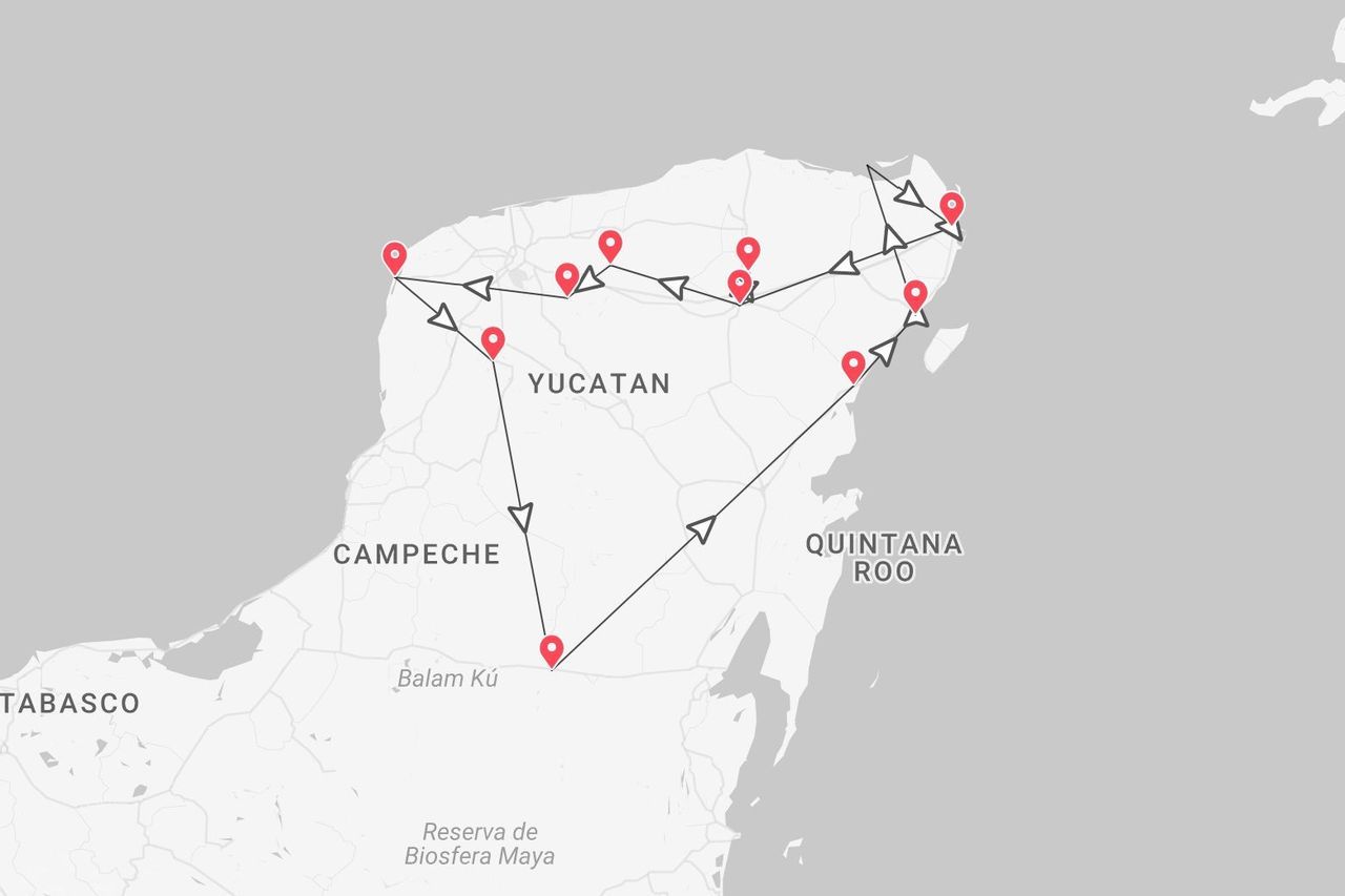 Un mapa de la Península de Yucatán en México, mostrando una ruta de viaje a través de los estados de Yucatán, Campeche y Quintana Roo.