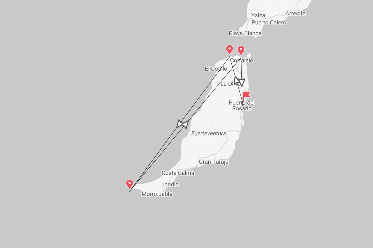 Un mapa que muestra el itinerario de un viaje de WeRoad por Fuerteventura, desde Morro Jable en el sur hasta Corralejo en el norte.