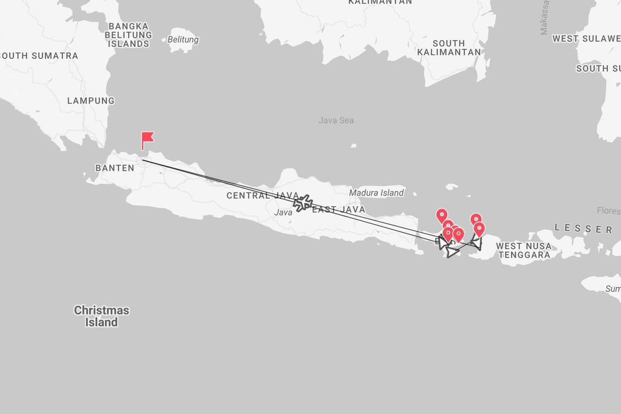 Un mapa de Indonesia que muestra una ruta de viaje que comienza en Banten, atraviesa Java y finaliza con varias paradas en Nusa Tenggara Occidental.