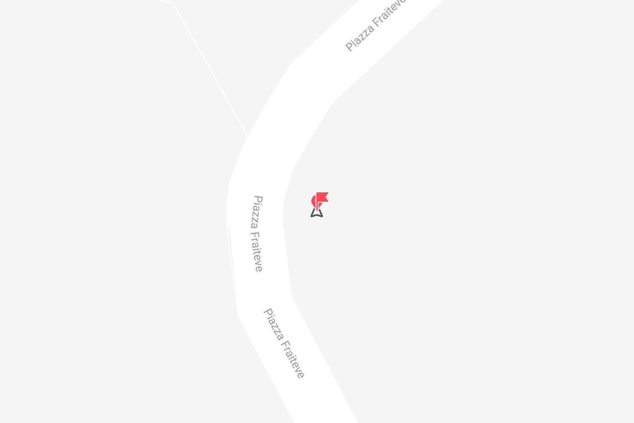 Eine minimalistische Karte mit einem roten Standort-Pin an der Piazza Fraiteve.