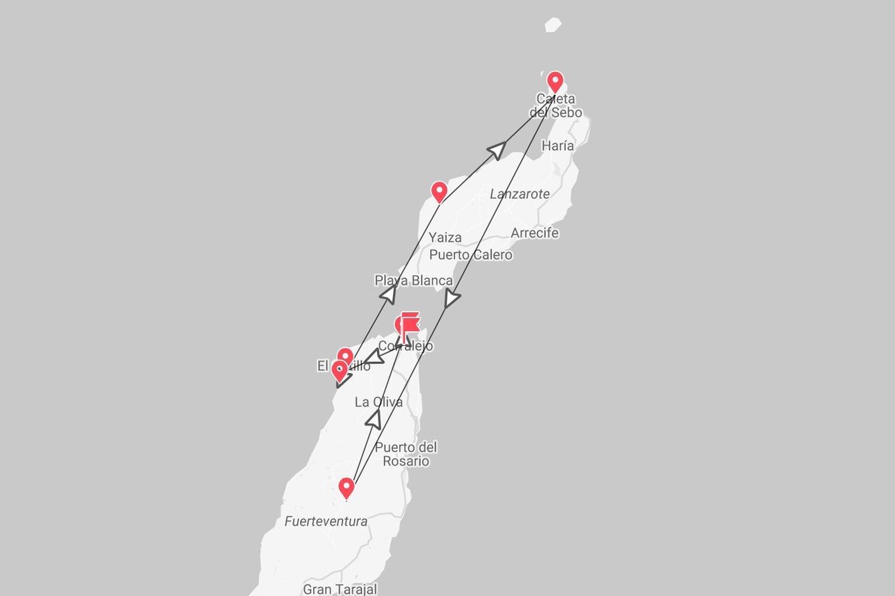 Un mapa con un itinerario de viaje por las islas de Fuerteventura y Lanzarote, con paradas marcadas como Corralejo y Playa Blanca.