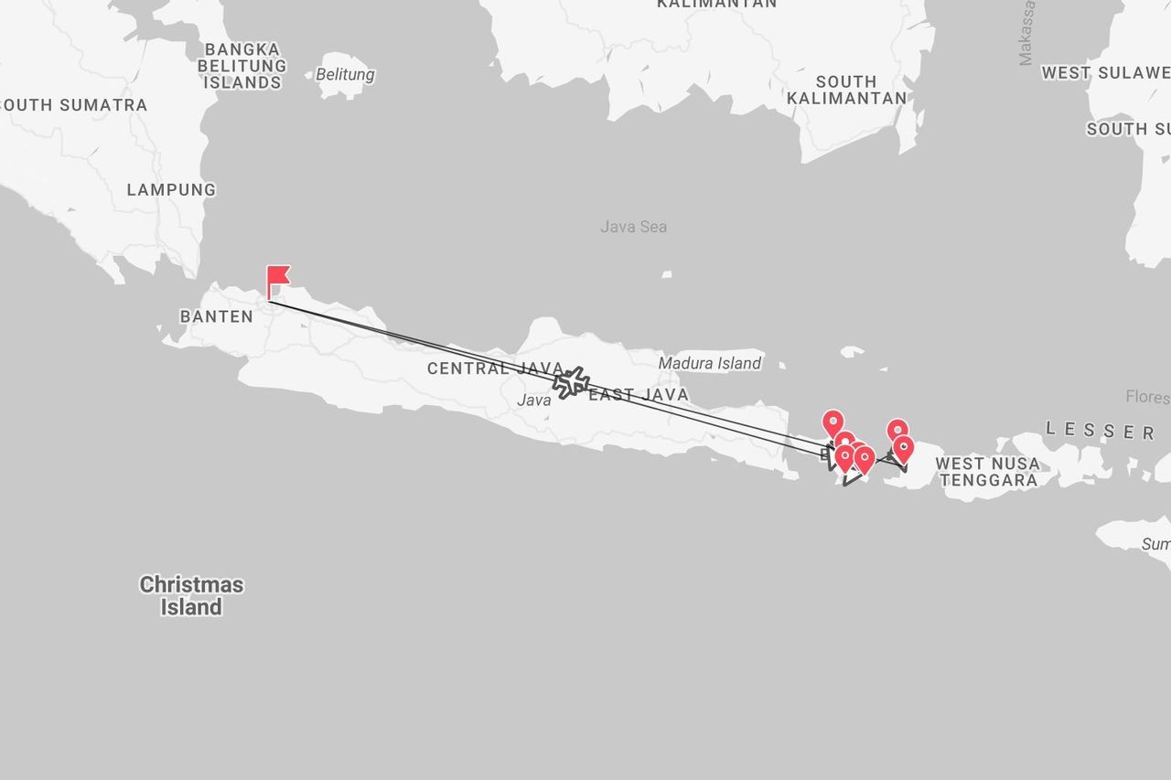 Une carte présentant un itinéraire de voyage à travers l'Indonésie, débutant à Banten sur Java et se terminant dans les Petites îles de la Sonde.