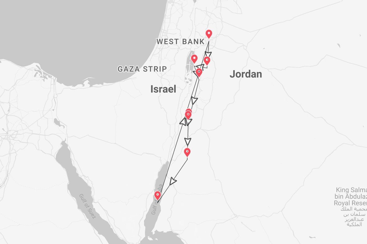 Une carte montrant un itinéraire de voyage avec des épingles rouges et des flèches à travers Israël, la Cisjordanie et près de la Jordanie.