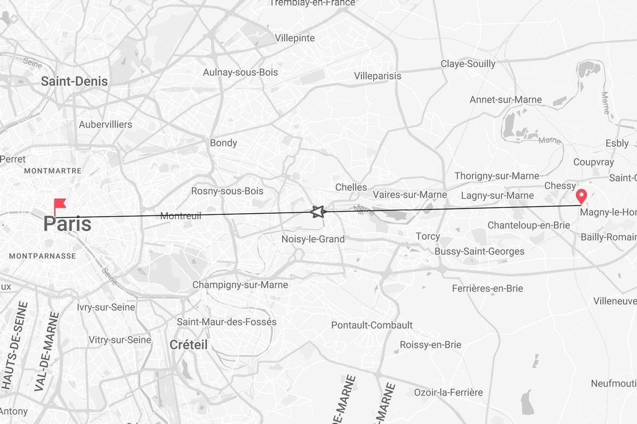 Karte einer Route: Startpunkt Paris, Ziel bei Chessy, Frankreich.