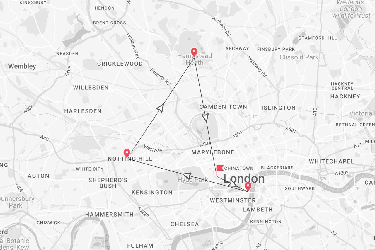 Une carte de Londres montrant un itinéraire triangulaire avec des épingles sur Hampstead Heath, Notting Hill et le centre de Londres.