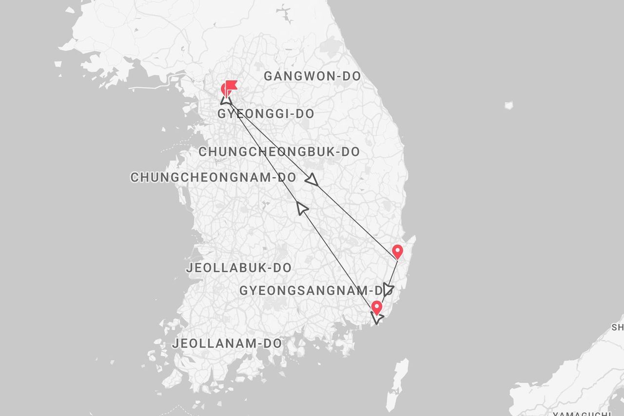 A map of South Korea showing a travel route with pins, starting in Gyeonggi-do and looping through the country's central and southern regions.