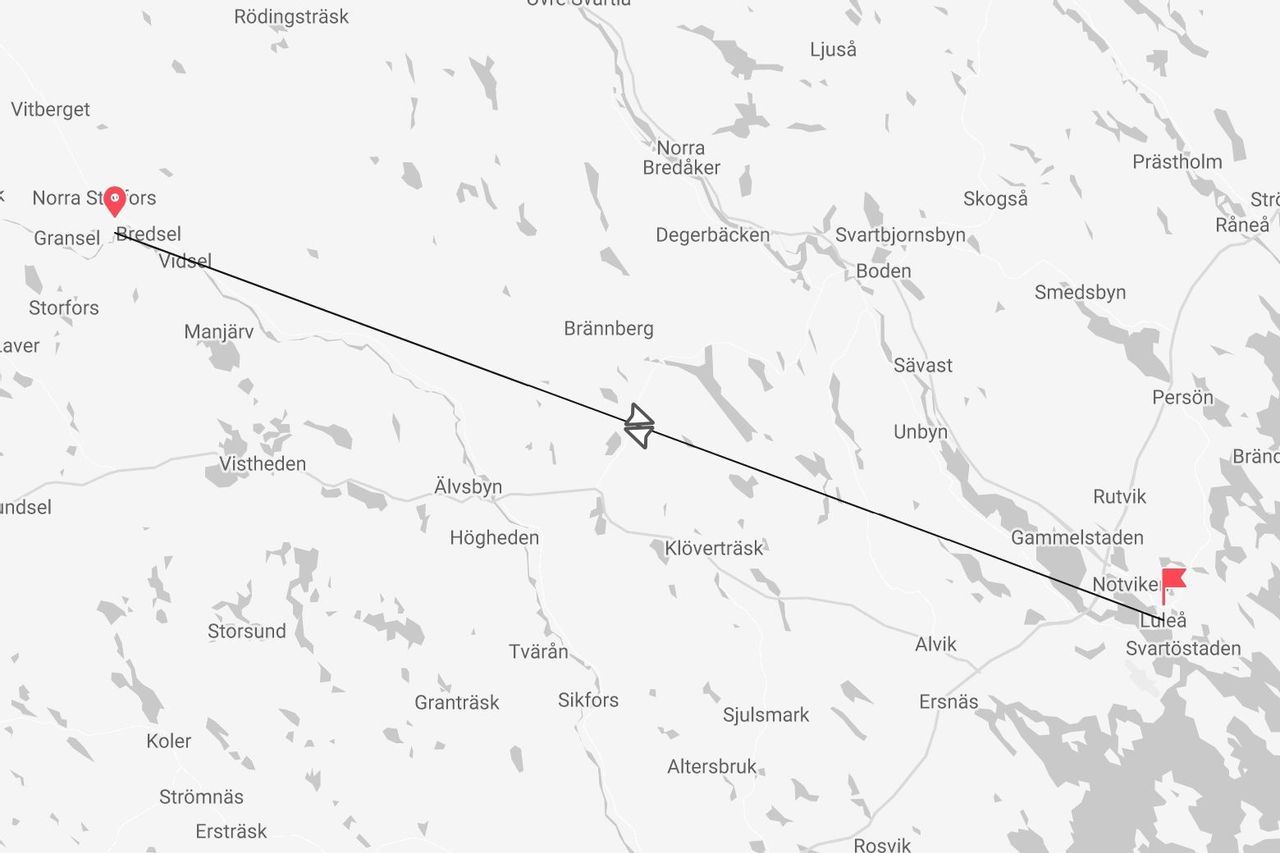 Graustufenkarte einer Reiseroute mit Flugzeugsymbol zwischen Bredsel und Luleå, Schweden.