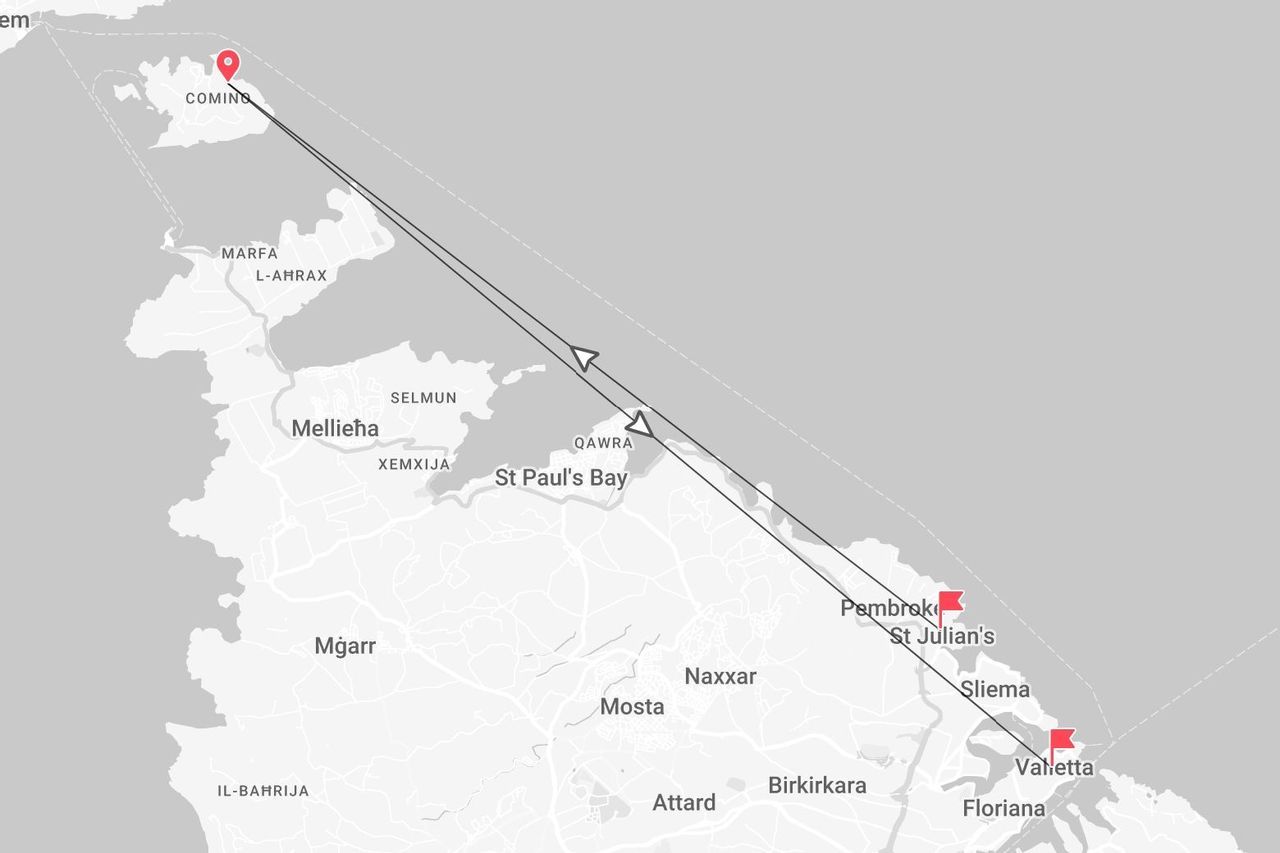 Una mappa di Malta che mostra un itinerario di viaggio via mare dalle zone di Valletta e St Julian's all'isola di Comino.