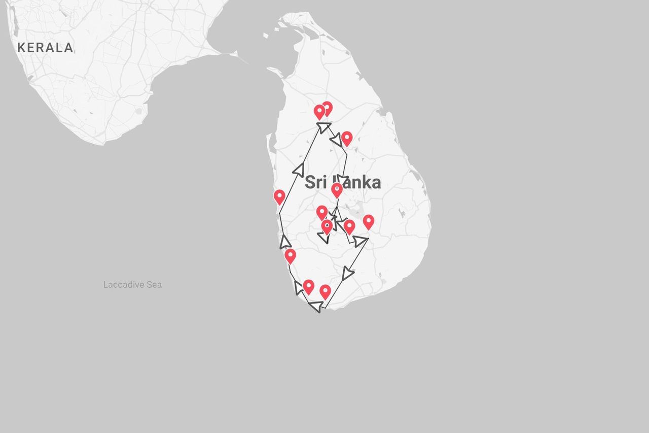 Un mapa de Sri Lanka que muestra un itinerario turístico con alfileres rojos marcando paradas a lo largo de una ruta que rodea la isla.