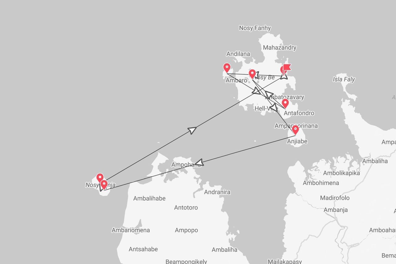 Reiseroutenkarte mit Ortsmarkierungen, die die Inseln Nosy Be, Nosy Fanhy und Nosy Anja verbindet.