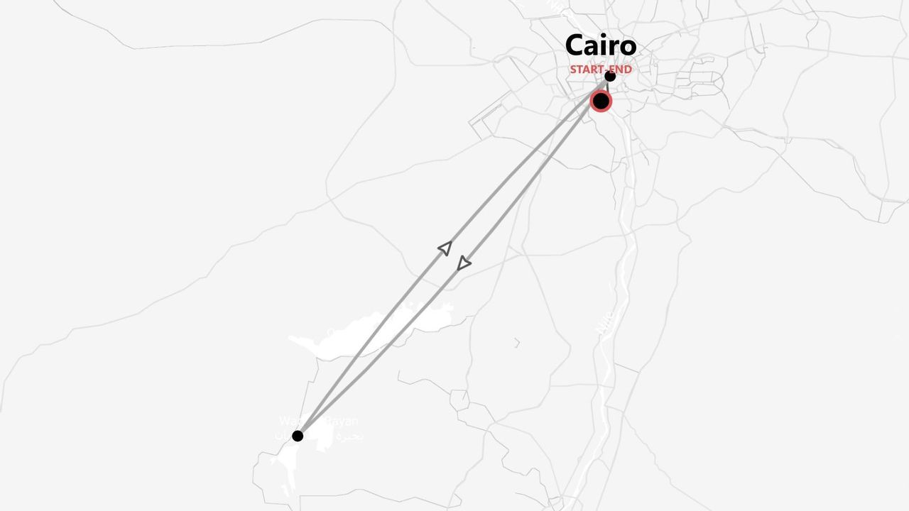 Mappa di un itinerario circolare con partenza e arrivo al Cairo, che include un percorso per Wadi Rayan.