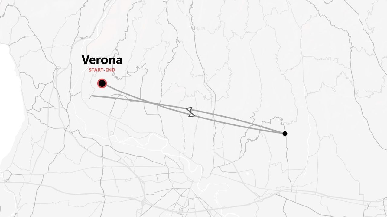 Mappa stilizzata che mostra un itinerario di andata e ritorno con partenza e arrivo a Verona, con una linea che indica il percorso.