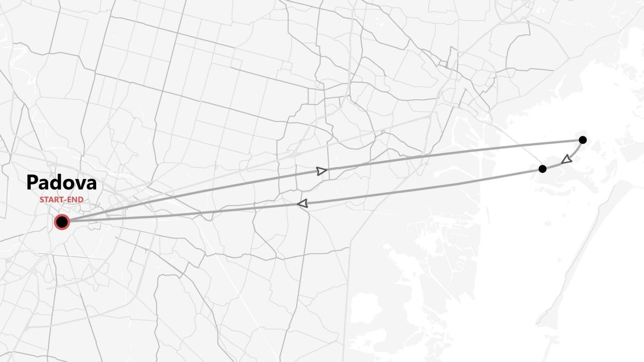 Mappa stilizzata che illustra un itinerario di viaggio circolare con partenza e arrivo a Padova, il cui percorso si estende a est verso la costa.