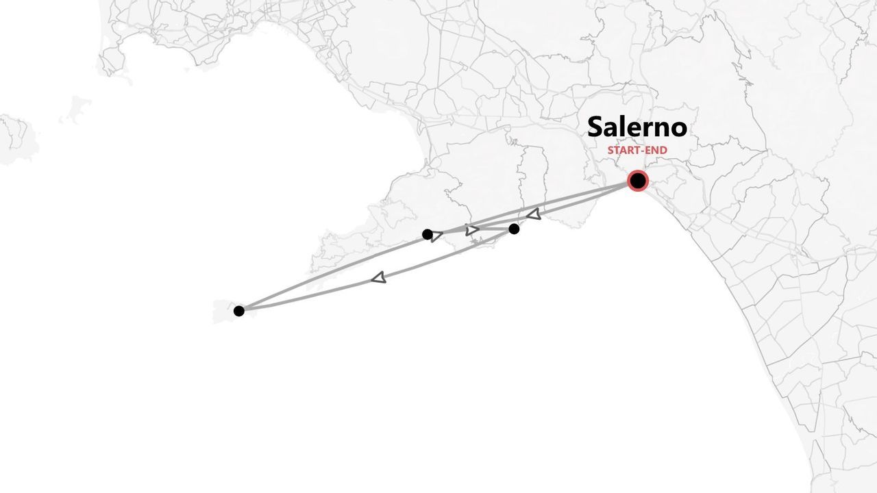 Una mappa minimalista che illustra un itinerario di viaggio lungo una costa, con il percorso che inizia e finisce a Salerno.
