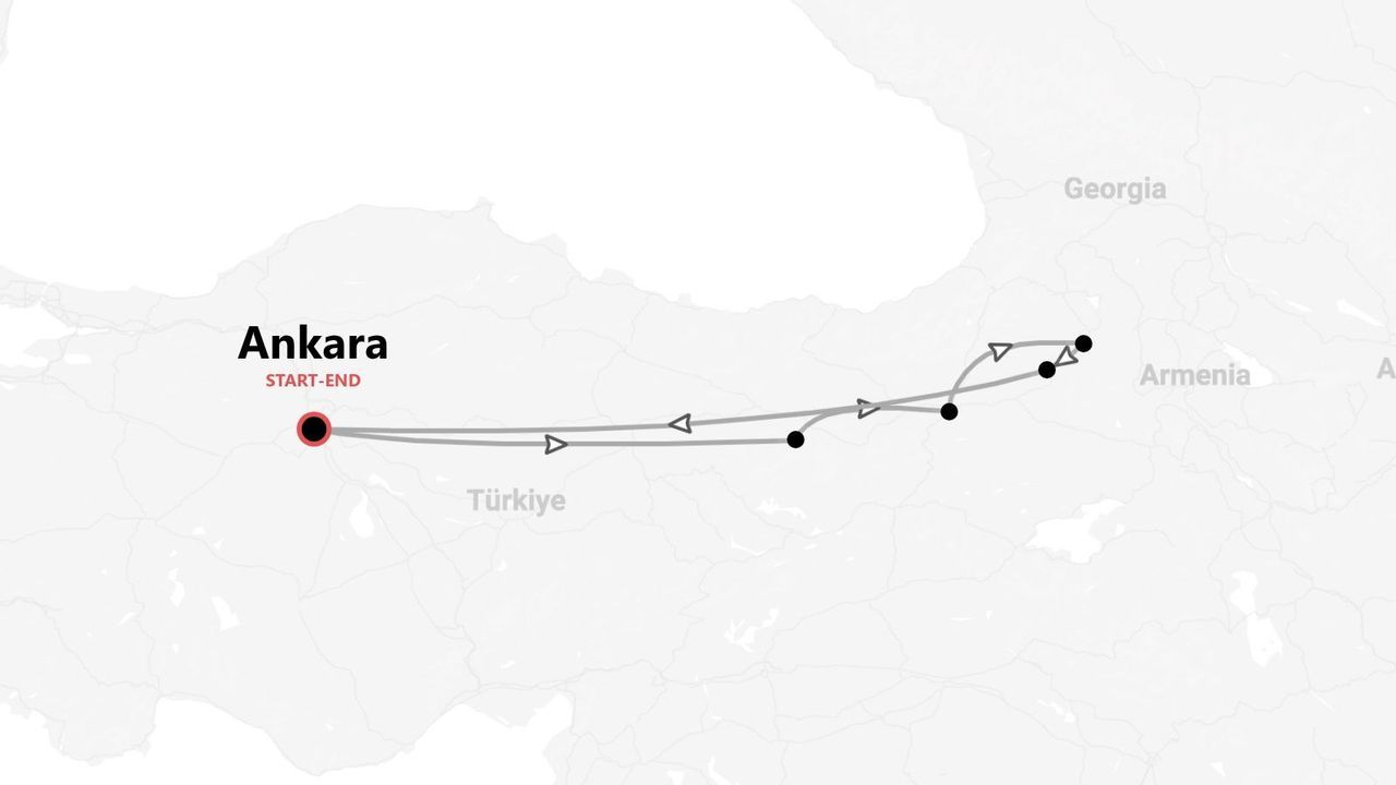 Una mappa che illustra un itinerario di viaggio che inizia e finisce ad Ankara, Turchia, e si snoda verso est attraverso Armenia e Georgia.