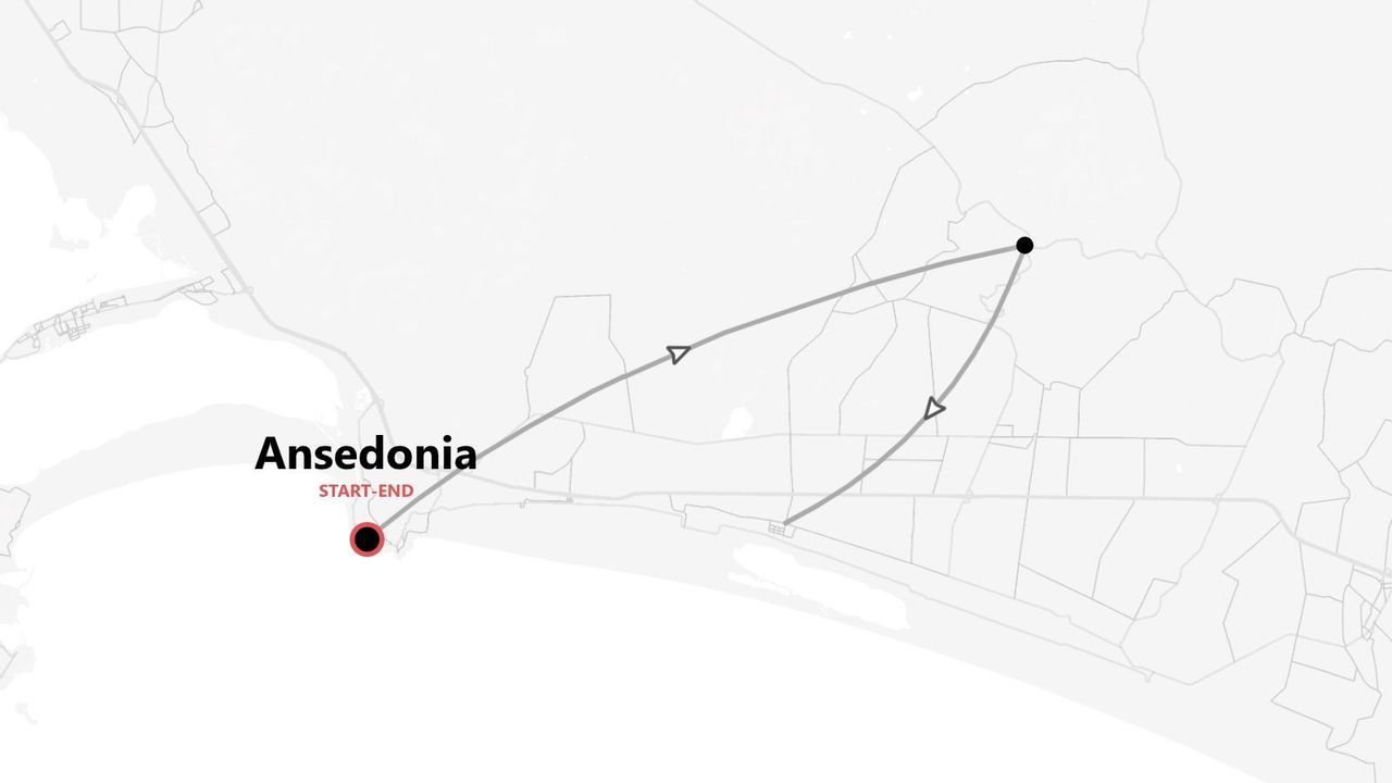 Una mappa semplificata che illustra un itinerario di viaggio circolare con partenza e arrivo ad Ansedonia.